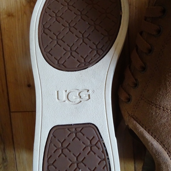 UGG SUEDE SHOES - Picture 4 of 4